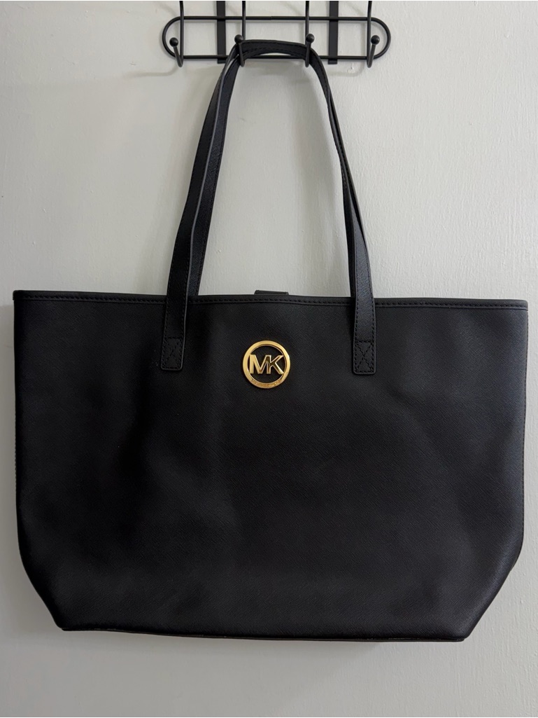 Michael Kors Black Large Jet Set Travel Tote
